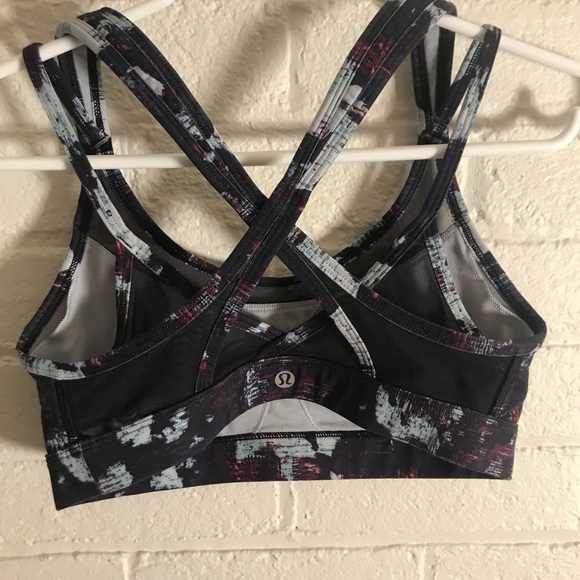 NWOT Lululemon Get Down Bra Sz 6 - Picture 8 of 9
